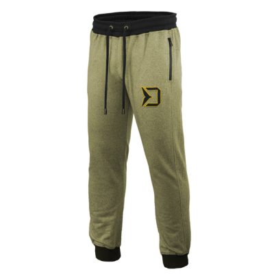 Delphin - Melegítőben RAWER